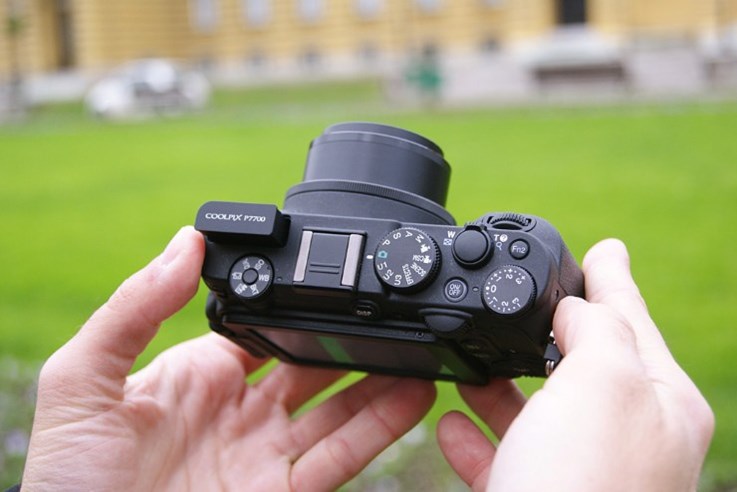 Nikon Coolpix P7700 (11).jpg